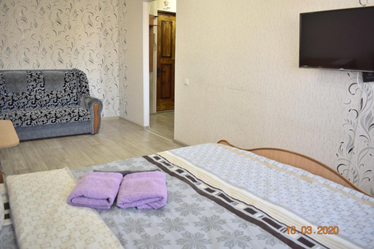 1 Комнатные Апартаменты На Ауэзова 236 Kokshetau Exterior foto